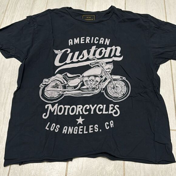 Retro brand small motorcycle tee - Picture 1 of 5